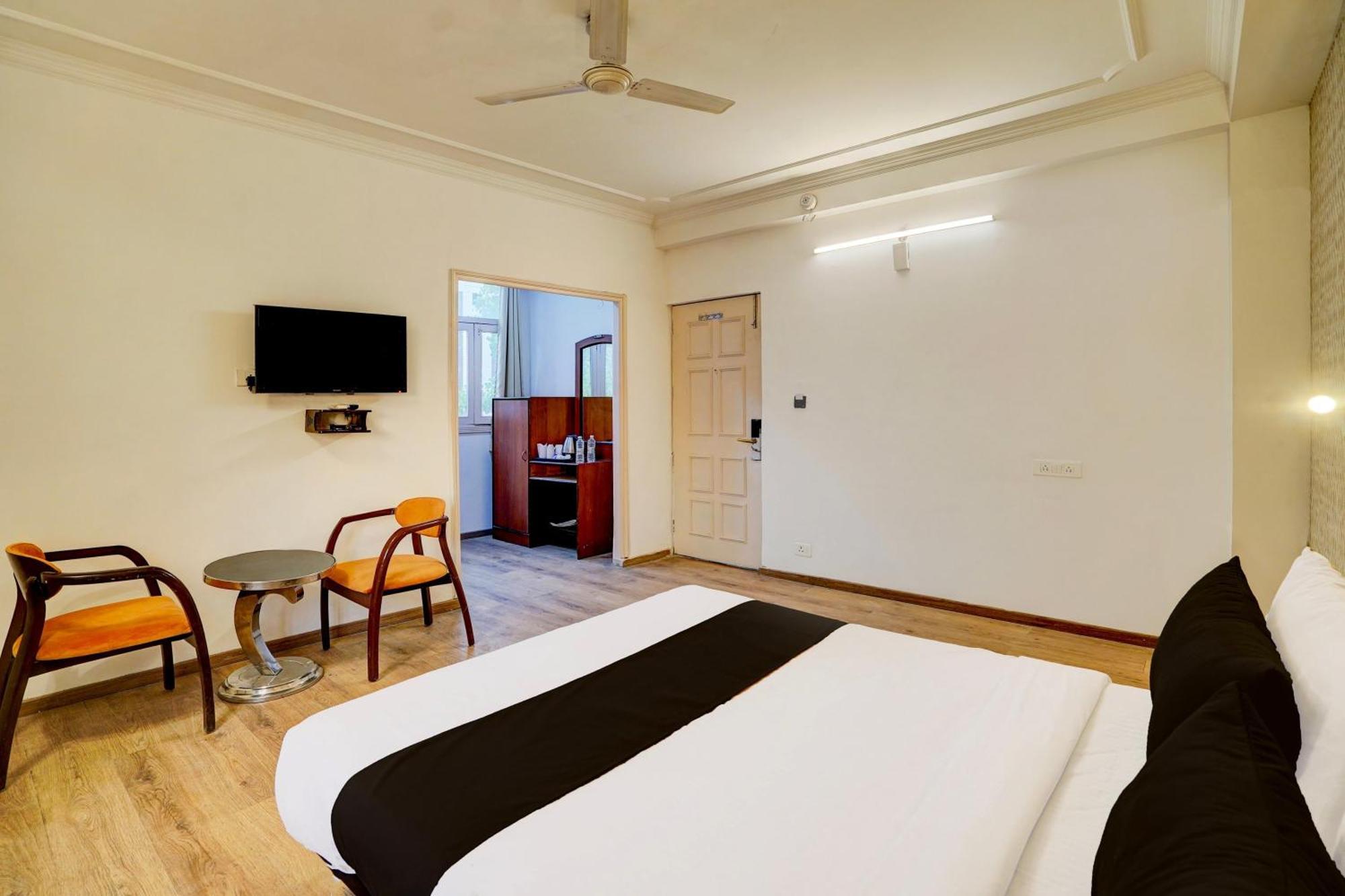 Super Townhouse Jageer Palace Near Mayapuri Chowk New Delhi Eksteriør bilde