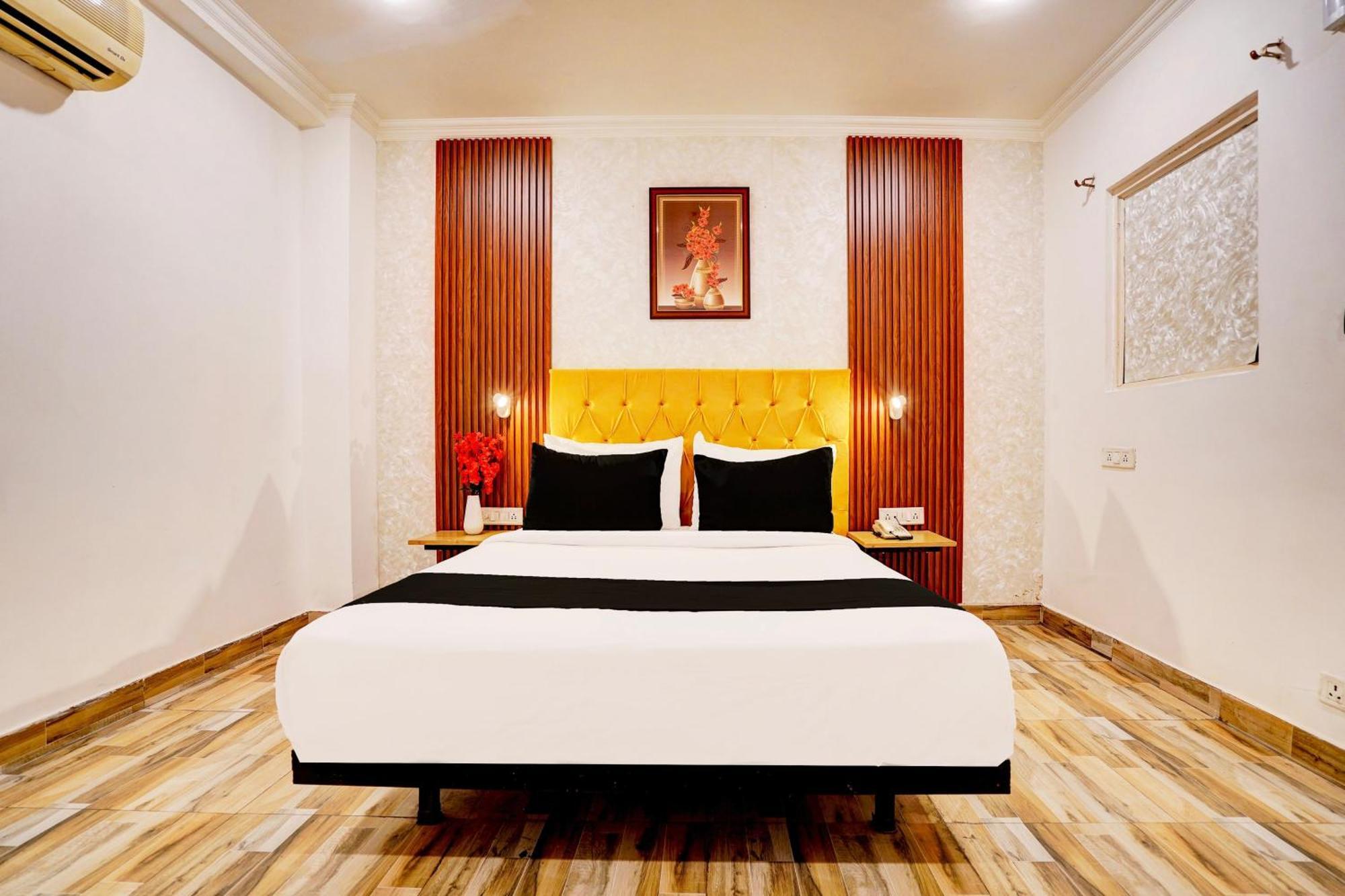 Super Townhouse Jageer Palace Near Mayapuri Chowk New Delhi Eksteriør bilde