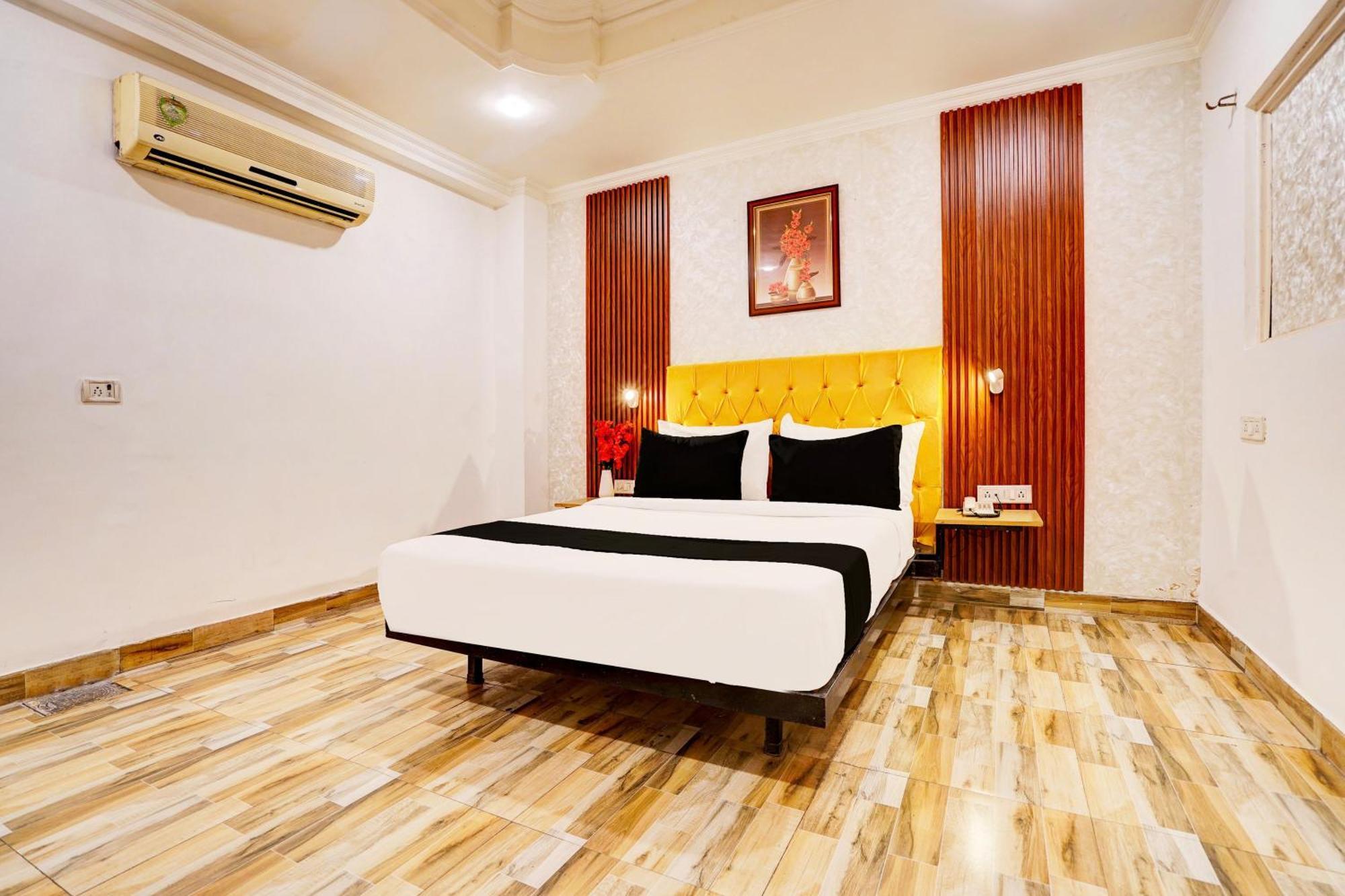 Super Townhouse Jageer Palace Near Mayapuri Chowk New Delhi Eksteriør bilde