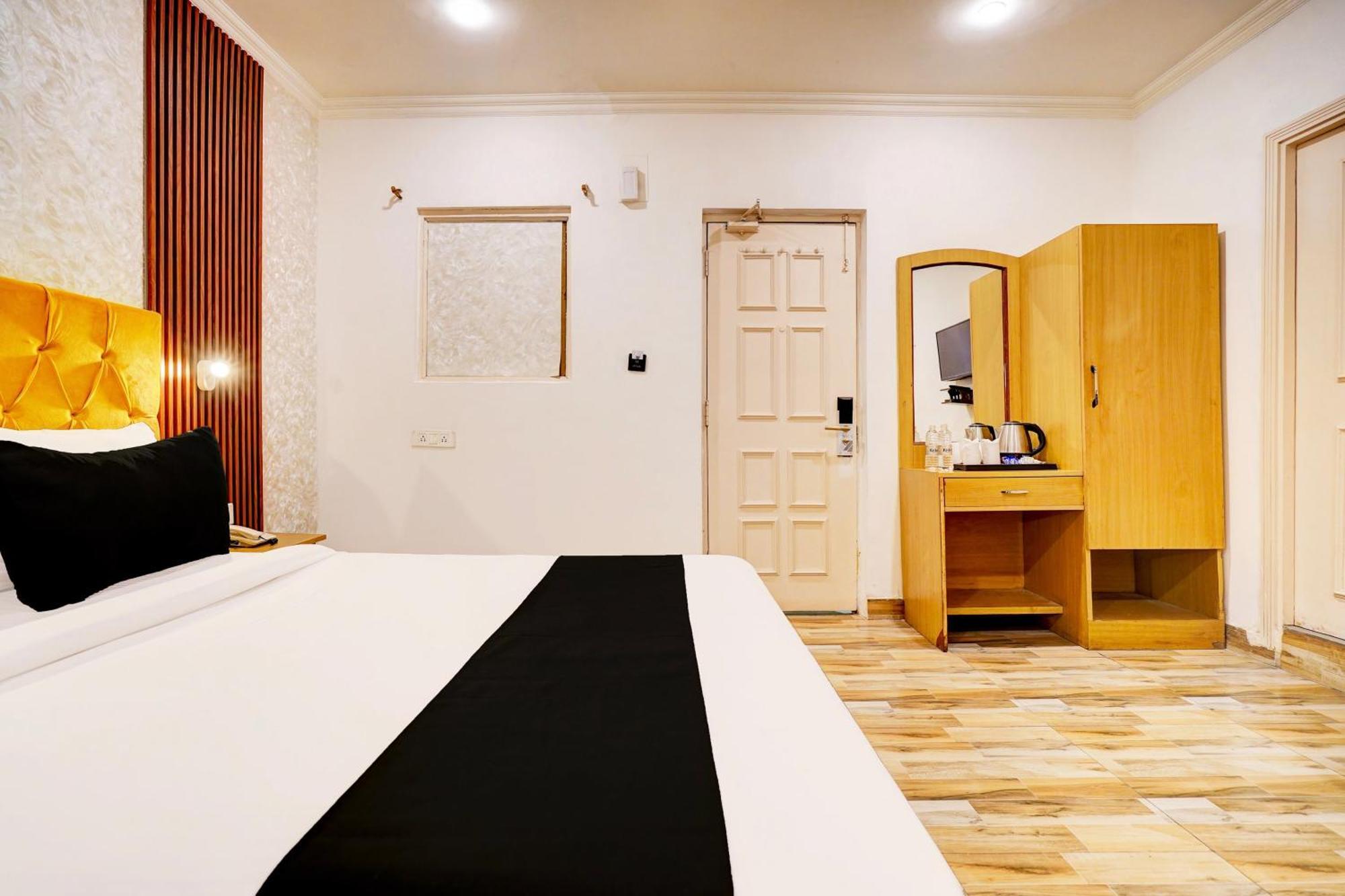 Super Townhouse Jageer Palace Near Mayapuri Chowk New Delhi Eksteriør bilde