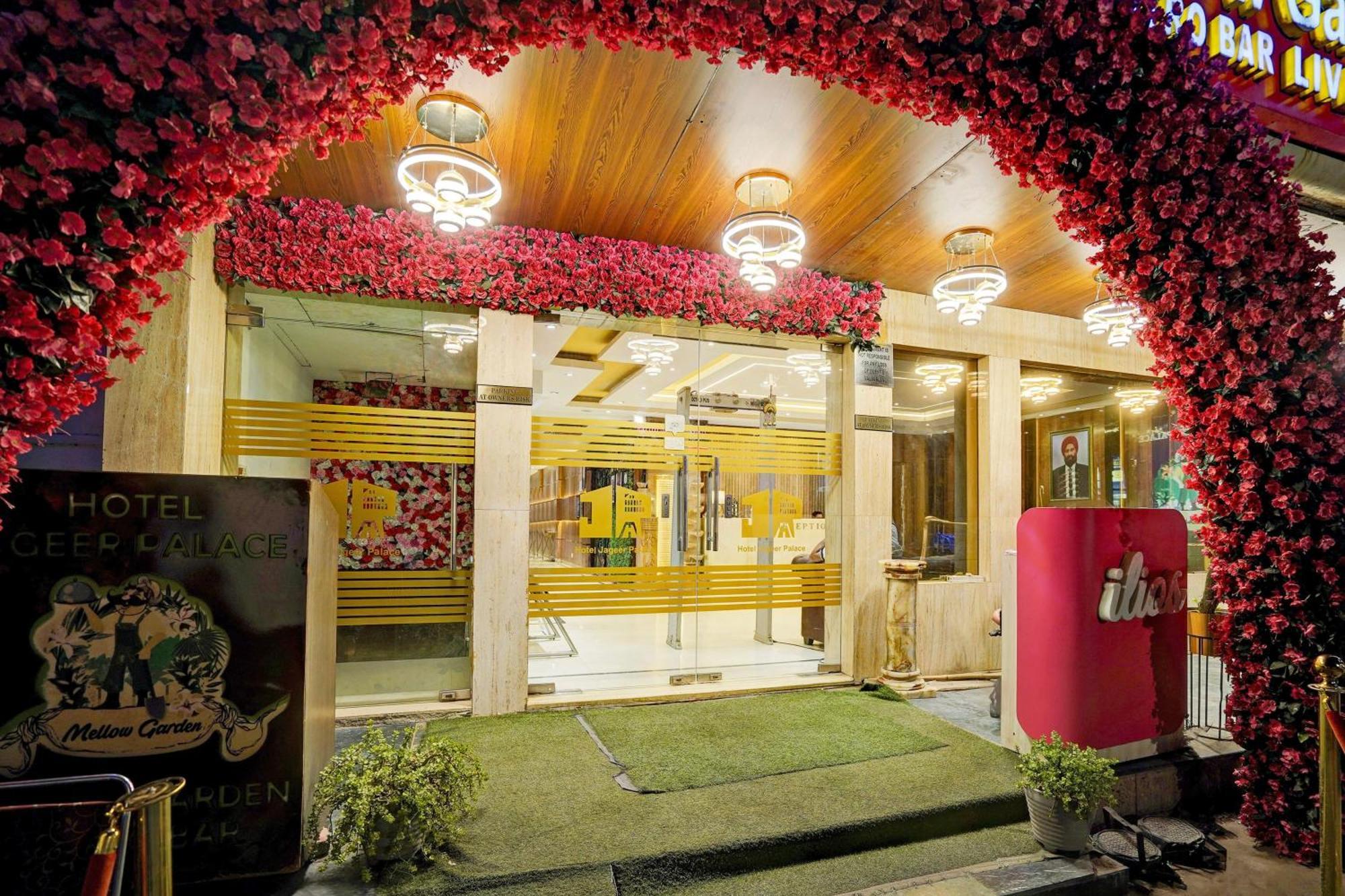 Super Townhouse Jageer Palace Near Mayapuri Chowk New Delhi Eksteriør bilde